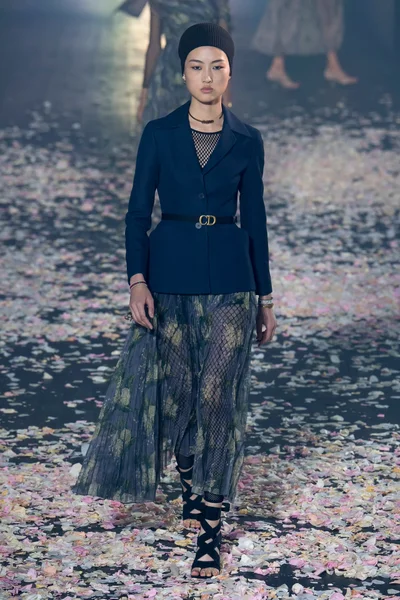 Look 46